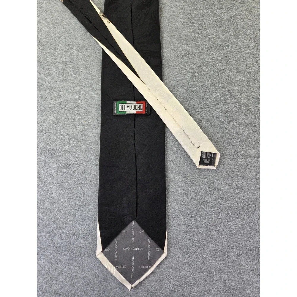 Vintage Ottimo Uomo Silk TieBaroque Filigree Black Cream 90s Statement Geo Art